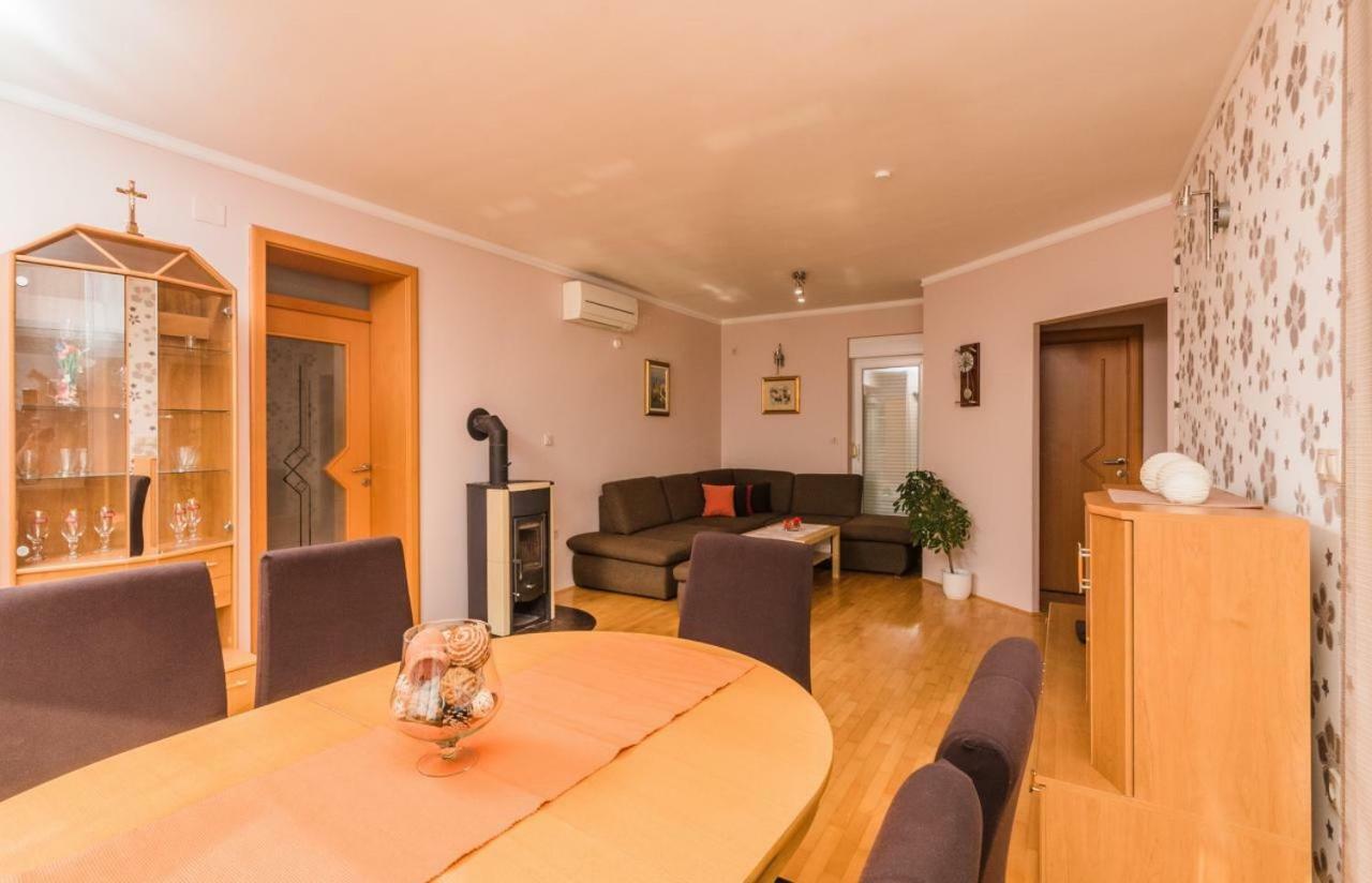 Apartman Klara Crikvenica Exterior photo